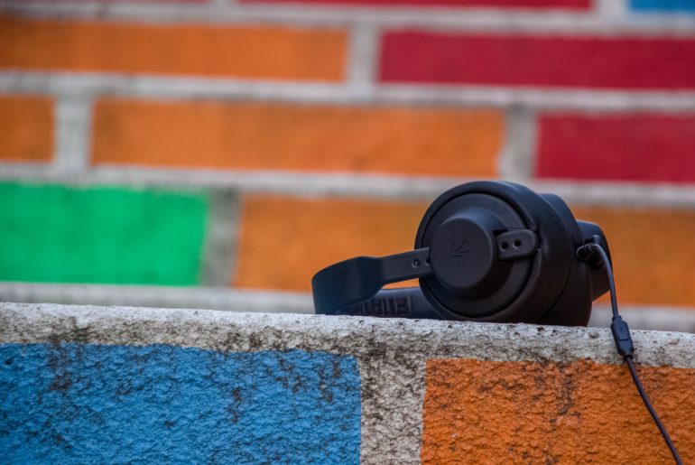 Audio Vs Video: Why Do People Prefer Listening to Audio over Video?